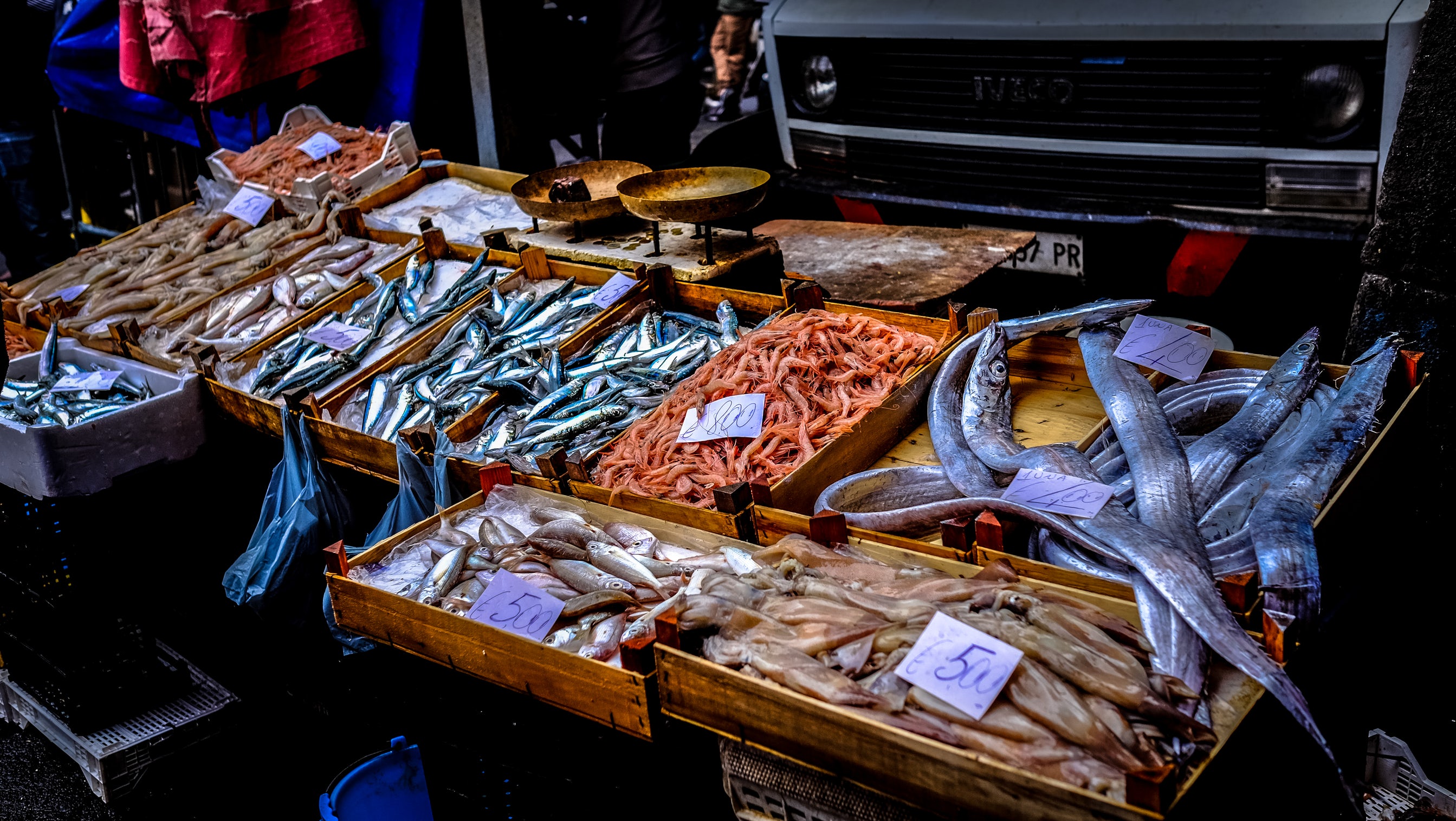 Galapagos luxury fish market